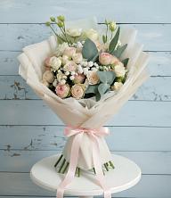 Букет цветов из:  Розы и Лизиантусы в Горшково