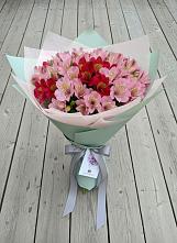 Букет цветов из:  Альстромерии в Горшково