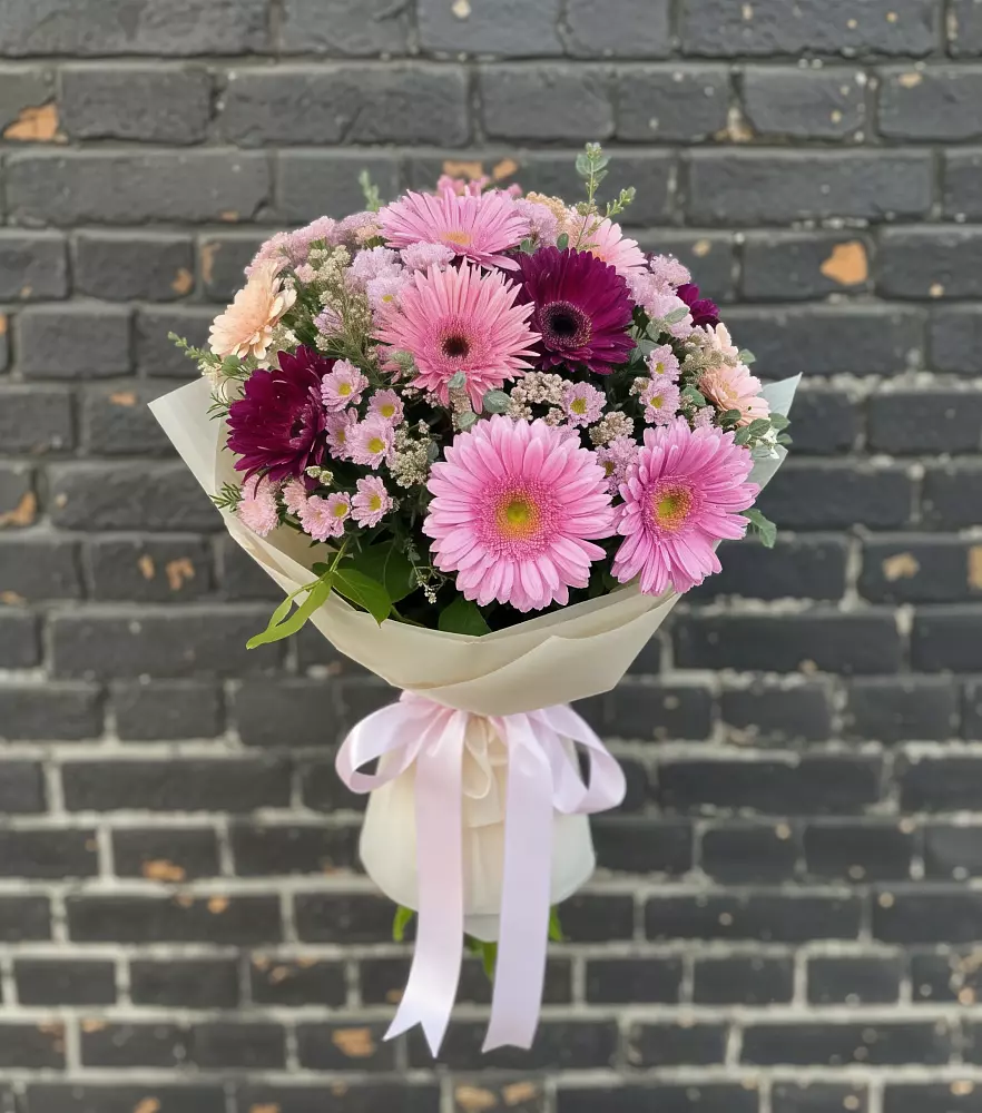 Букет цветов из: Герберы и Хризантемы в Горшково