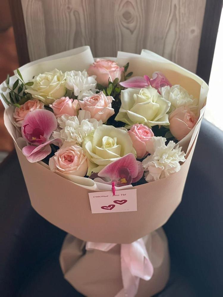 Букет цветов из: Орхидеи, Розы и Гвоздики в Горшково