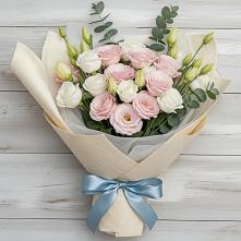 Букет цветов из:  Лизиантусы #REPLACE_PRED# Горшково