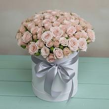 Цветочная композиция из Розы в шляпной коробке в Горшково