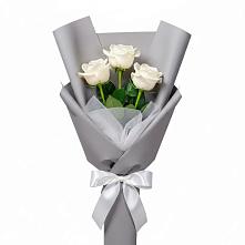 Букет 3 белые розы в Горшково