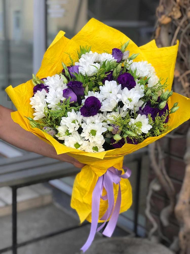 Букет цветов из: Ирисы, Хризантемы и Ромашки в Горшково