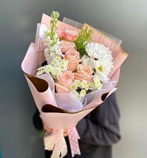 Букет цветов из:  Хризантемы и Розы в Горшково