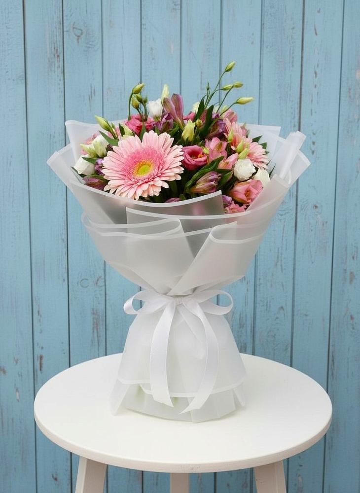 Букет цветов из: Герберы, Альстромерии и Лизиантусы в Горшково