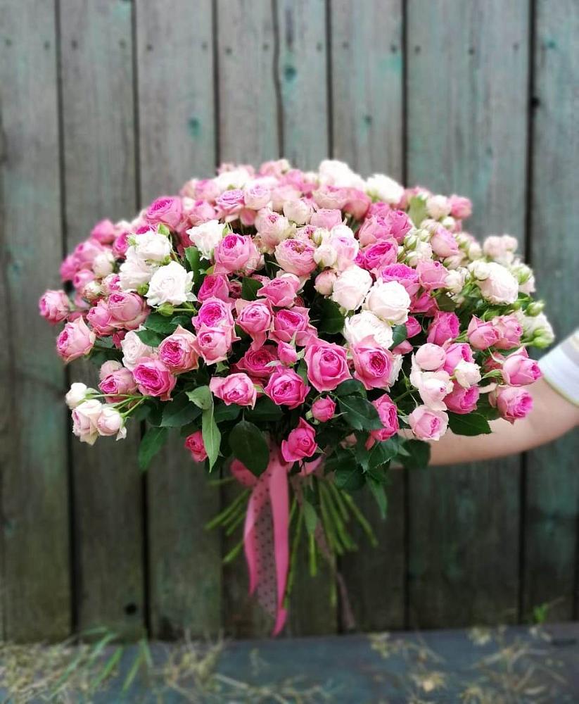 Букет Розовые кустовые розы Натали и Лав Лидия в Горшково