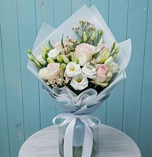 Букет цветов из:  Розы и Лизиантусы в Горшково