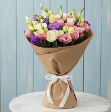 Букет цветов из:  Лизиантусы в Горшково